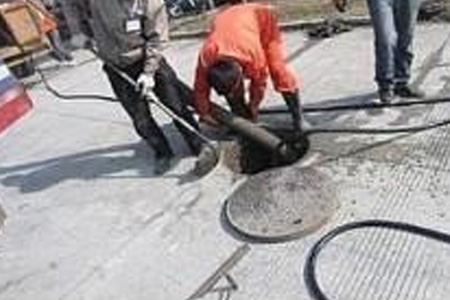 水管维修安装-抽水马桶堵塞